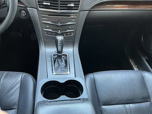 Used 2019 Lincoln MKT AWD image 25