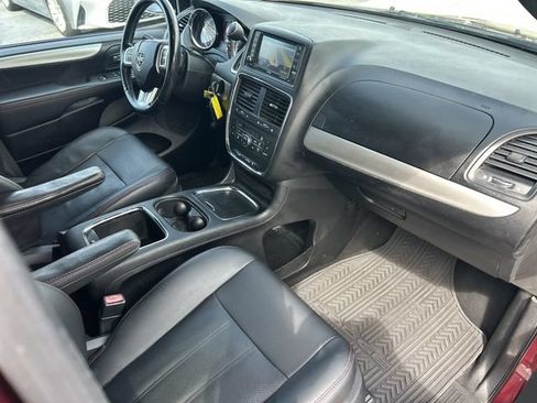 Used 2019 Dodge Grand Caravan GT w/ Safety Sphere Group FWD image 37