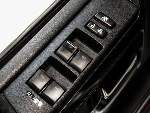 Used 2022 Toyota 4Runner TRD Off-Road image 36