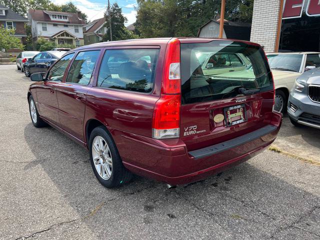 Used 2006 Volvo V70 2.4 FWD image 7