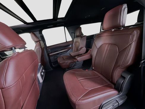 Used 2024 Ford Expedition Max Limited image 26
