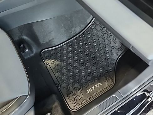 New 2026 Volkswagen Jetta SE FWD image 14