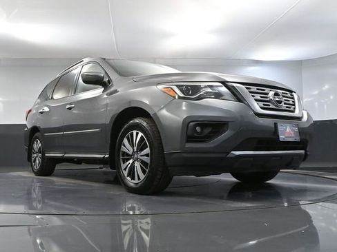 Used 2017 Nissan Pathfinder S image 50
