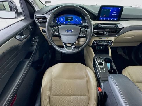 Used 2021 Ford Escape SEL w/ Technology Package AWD/4WD image 23