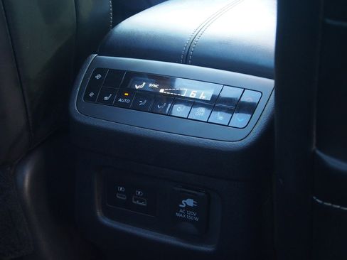 Used 2022 Nissan Pathfinder Platinum w/ Cargo Package FWD image 15