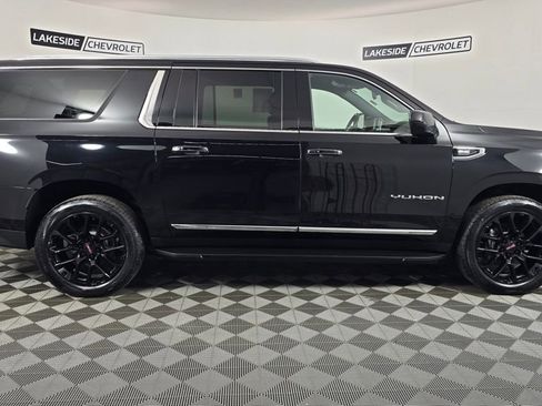 Used 2022 GMC Yukon XL SLT image 7