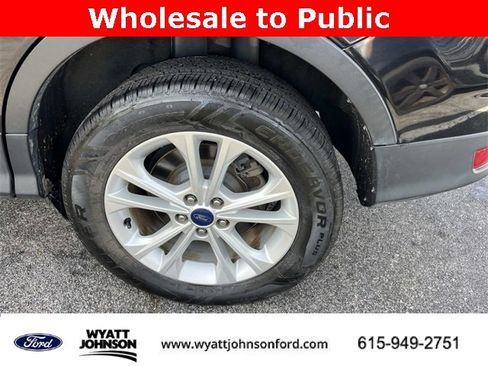 Used 2017 Ford Escape SE image 11