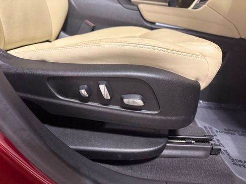 Used 2019 Cadillac XT5 Luxury image 28