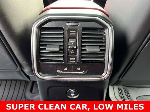 Used 2023 Porsche Macan S image 17