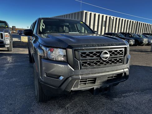 Used 2024 Nissan Frontier S w/ Technology Package image 7
