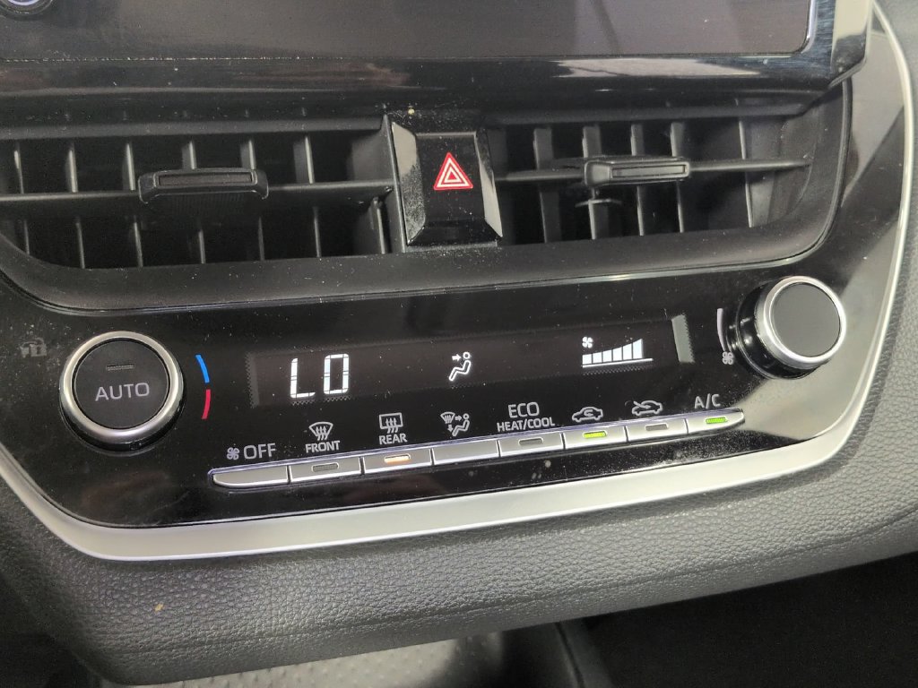 Used 2024 Toyota Corolla LE FWD image 35