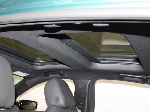 New 2026 Cadillac CT5 V image 9