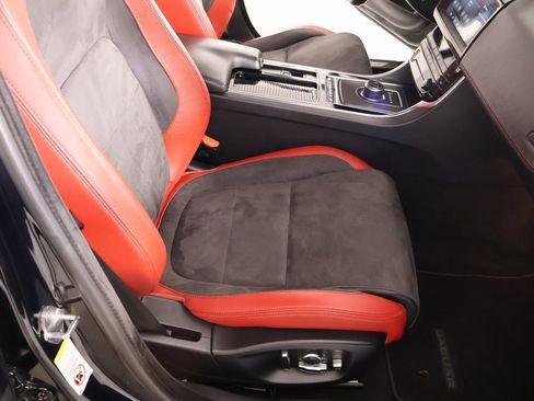 Used 2019 Jaguar XE S image 14