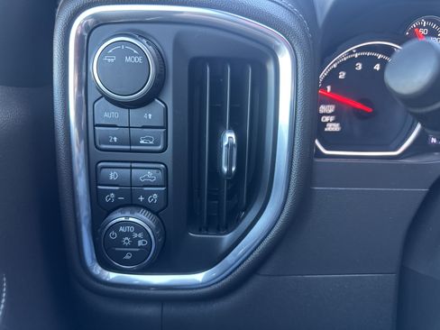 Used 2020 Chevrolet Silverado 1500 LTZ w/ LTZ Plus Package image 15