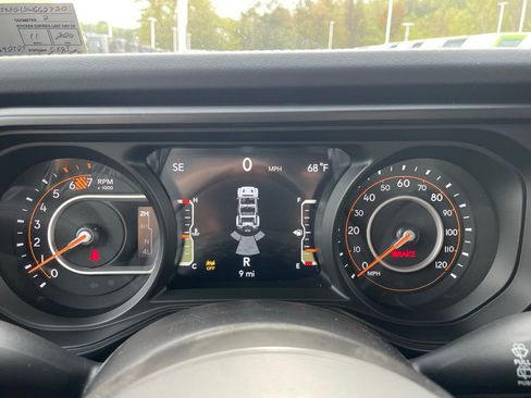 New 2025 Jeep Wrangler Unlimited Rubicon image 43