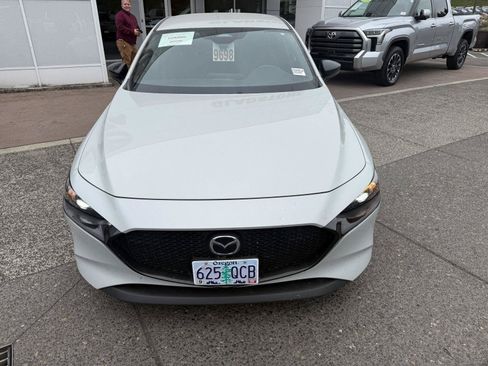 Used 2024 MAZDA MAZDA3 s FWD image 9