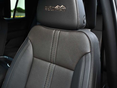 New 2025 Chevrolet Tahoe High Country w/ Sun And Tow Package image 10