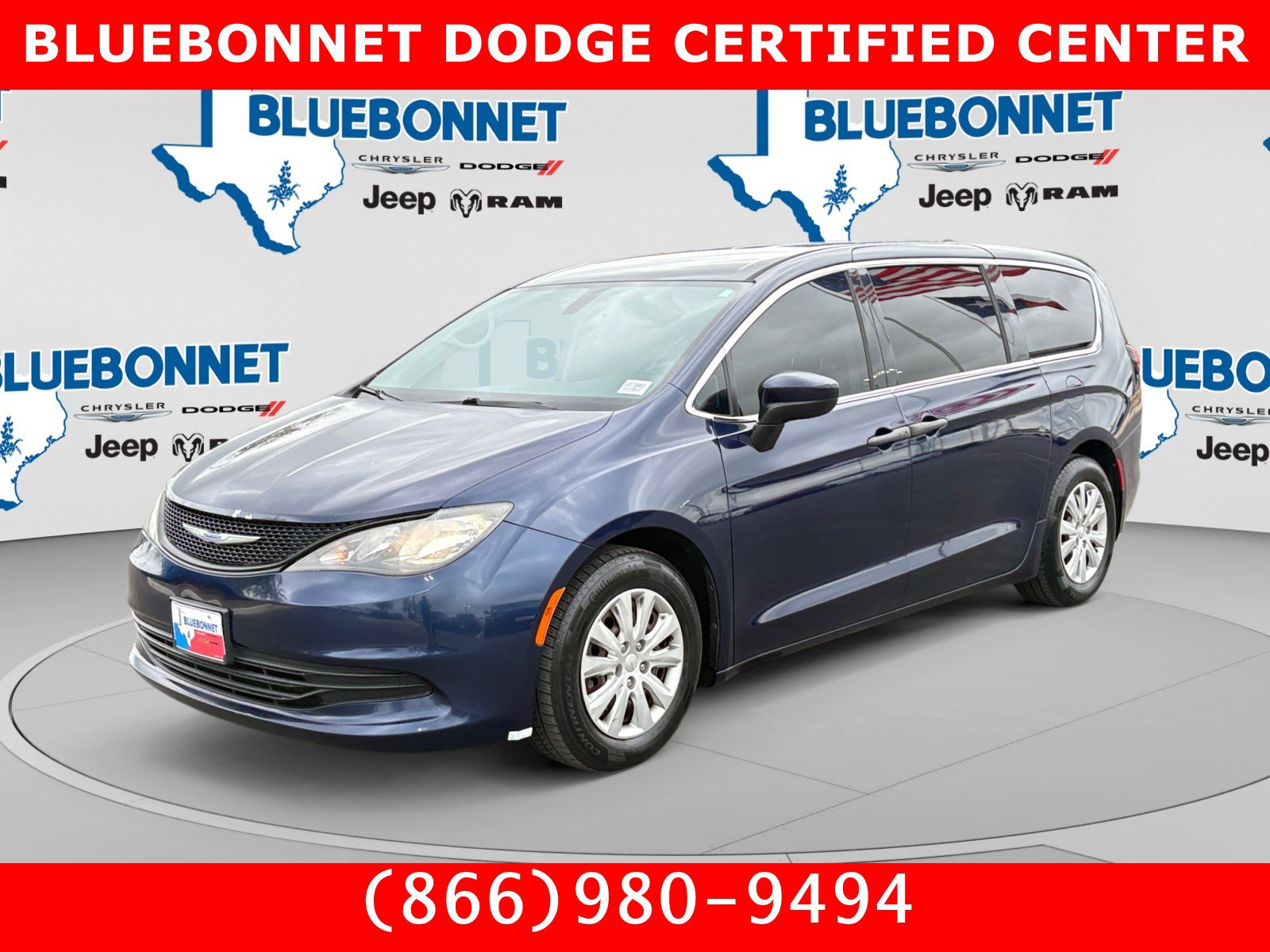 Used 2019 Chrysler Pacifica L FWD image 1