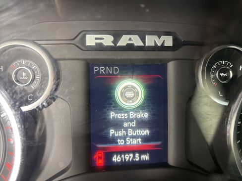 Used 2024 RAM 3500 Big Horn image 12