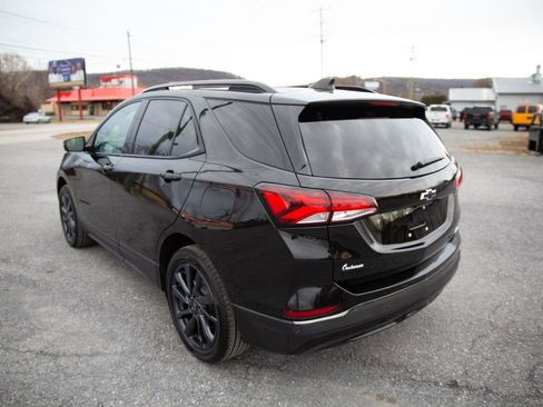 Certified 2022 Chevrolet Equinox RS w/ RS Leather Package image 5