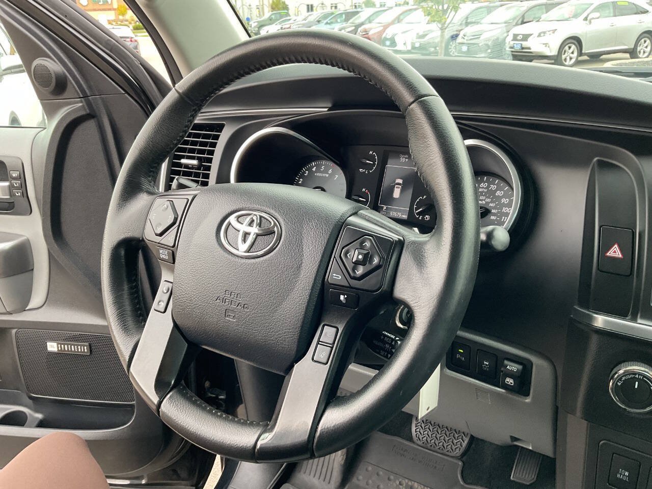 Used 2018 Toyota Sequoia Limited w/ Safety & Convenience Package AWD/4WD image 18