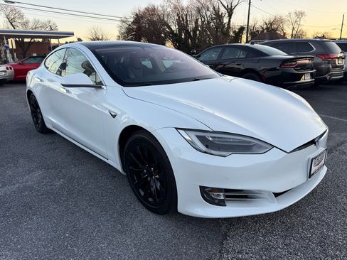 Used 2018 Tesla Model S 100D image 15