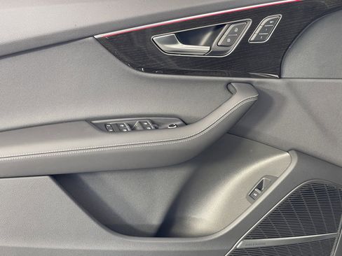 New 2025 Audi Q7 3.0T Premium Plus image 24