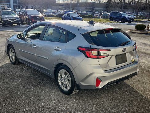 Certified 2025 Subaru Impreza 2.0i image 4