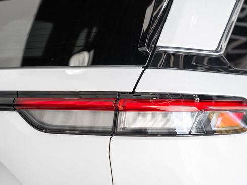 New 2025 Jeep Grand Cherokee Limited w/ MOPAR Finishing Package image 7