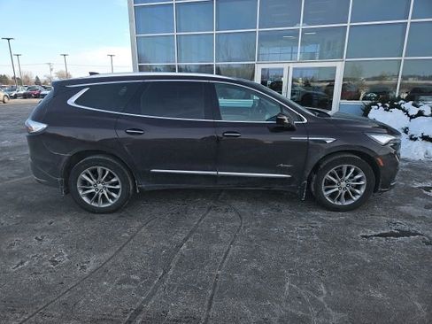 Used 2022 Buick Enclave Avenir w/ Avenir Technology Package image 9
