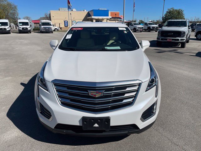 Used 2019 Cadillac XT5 FWD image 3