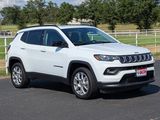 Used 2022 Jeep Compass Latitude w/ Sun and Sound Group image 3
