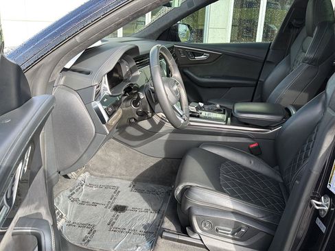 Used 2021 Audi SQ8 Prestige AWD/4WD image 10