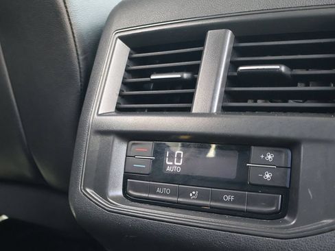 Used 2022 Volkswagen Atlas SE AWD/4WD image 54