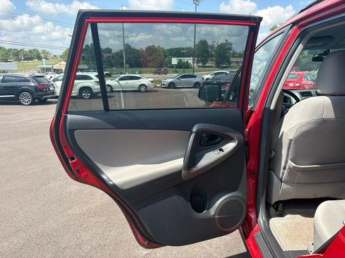 Used 2010 Toyota RAV4 4WD image 18