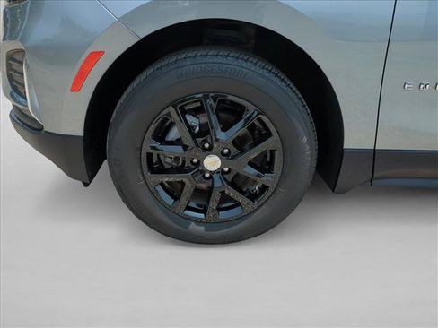 Used 2024 Chevrolet Equinox LT AWD/4WD image 23