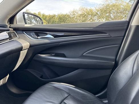Used 2018 Buick LaCrosse Essence image 21