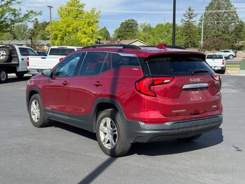Used 2020 GMC Terrain SLE w/ Driver Convenience Package AWD/4WD image 5