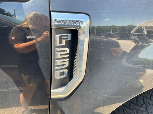 Used 2019 Ford F250 Lariat w/ Lariat Ultimate Package AWD/4WD image 10