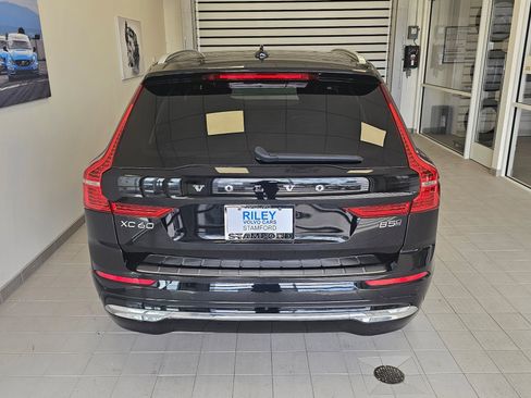 Certified 2023 Volvo XC60 B5 Plus image 6