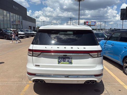 Used 2021 Lincoln Aviator Black Label AWD/4WD image 11