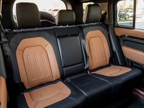 Used 2020 Land Rover Defender 110 X image 24