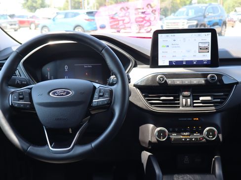 Used 2024 Ford Escape Active AWD/4WD image 13