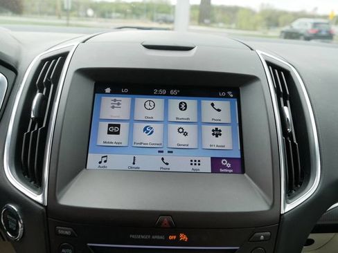 Used 2019 Ford Edge Titanium w/ Cold Weather Package AWD/4WD image 36