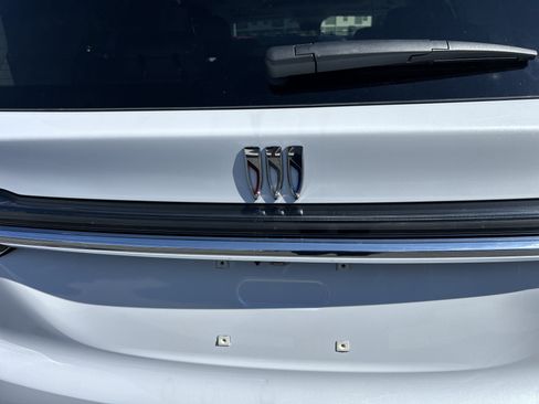 New 2026 Buick Enclave Avenir w/ Super Cruise Package AWD/4WD image 8
