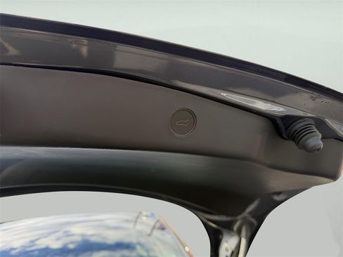 Used 2023 Tesla Model 3 Performance image 22