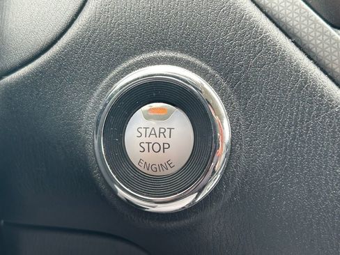 Used 2019 Nissan Pathfinder SL image 31