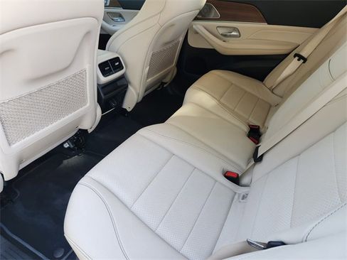 Used 2022 Mercedes-Benz GLE 450 4MATIC image 32