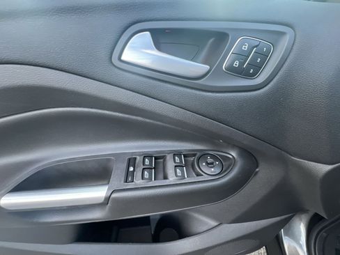 Certified 2017 Ford Escape Titanium image 15