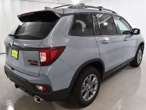 Used 2025 Honda Passport TrailSport image 11